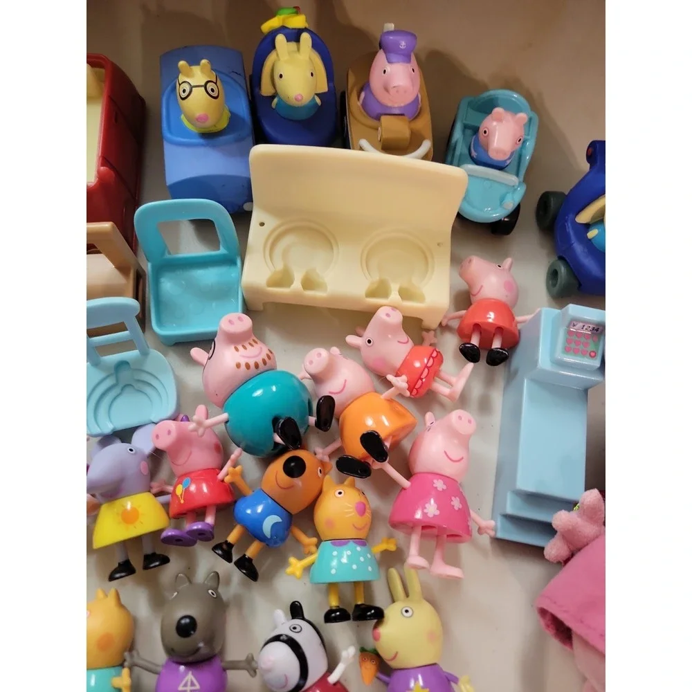 Huge mixed Lot Peppa Pig & Friends Action Figures accessories toys